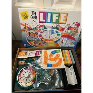 Milton Bradley The Game of Life 2002 Edition Board Game